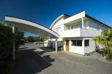 Load image into Gallery viewer, Alfresco Motor Lodge