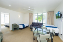 Load image into Gallery viewer, Alfresco Motor Lodge