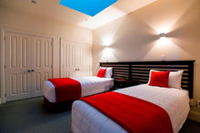 Load image into Gallery viewer, Emerald Hotel